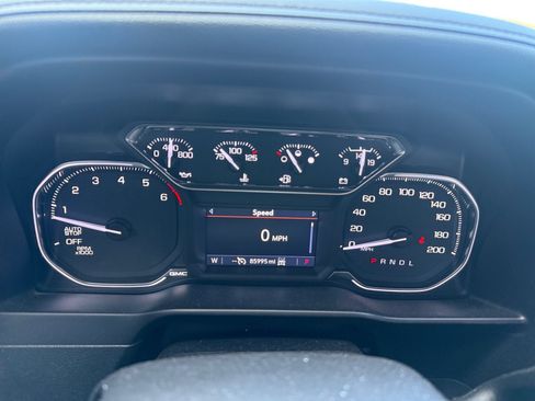 Used 2021 GMC Sierra 1500 Elevation w/ X31 Off-Road Package AWD/4WD image 12