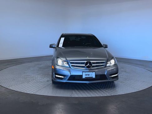 Used 2013 Mercedes-Benz C 250 Sedan image 3