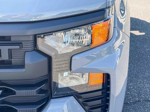 Used 2025 Chevrolet Silverado 1500 Custom RWD image 7