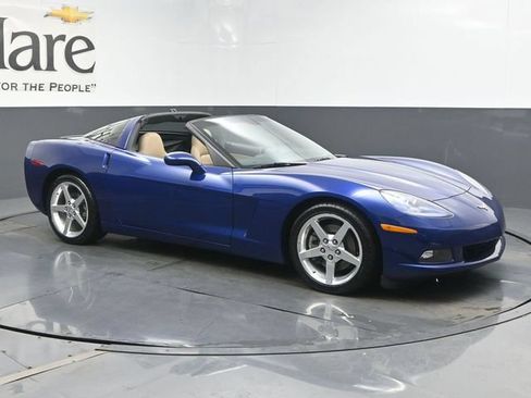 Used 2005 Chevrolet Corvette Coupe w/ Preferred Equipment Group RWD image 6