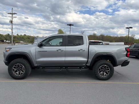 New 2026 Chevrolet Colorado ZR2 w/ Technology Package AWD/4WD image 7
