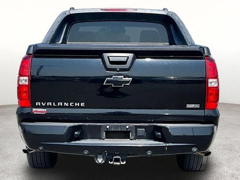 Used 2008 Chevrolet Avalanche LTZ w/ LTZ Preferred Equipment Group AWD/4WD image 4