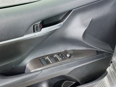 Used 2023 Toyota Camry SE image 15