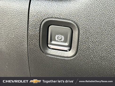 Used 2020 Chevrolet Silverado 1500 Custom w/ Infotainment Package RWD image 26