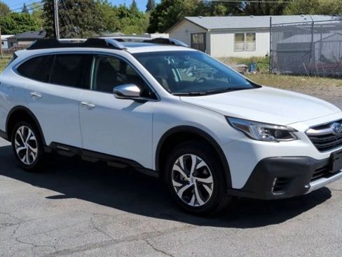 Used 2022 Subaru Outback Touring XT AWD/4WD image 2