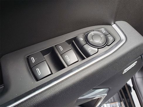 New 2026 GMC Sierra 1500 SLT w/ SLT Premium Plus Package image 11