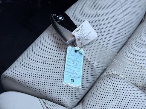 Used 2023 BMW X7 xDrive40i image 38