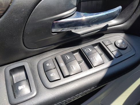 Used 2017 Dodge Grand Caravan SE w/ Power Window Group FWD image 27