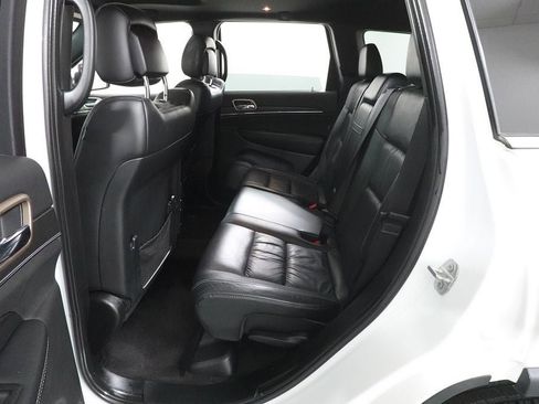 Used 2016 Jeep Grand Cherokee Limited AWD/4WD image 29