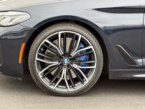 Used 2023 BMW 540i w/ M Sport Package RWD image 25