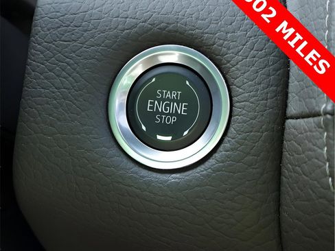 Used 2024 GMC Yukon Denali image 91