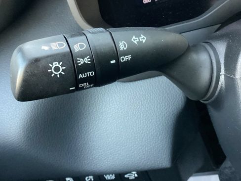 Used 2023 Toyota Tundra Limited AWD/4WD image 25