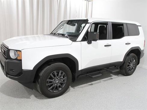 Used 2024 Toyota Land Cruiser 1958 image 3