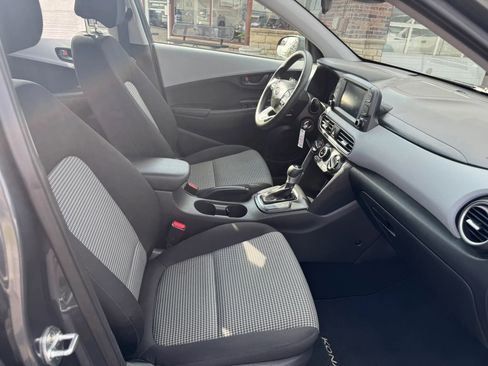 Used 2019 Hyundai Kona SE image 36