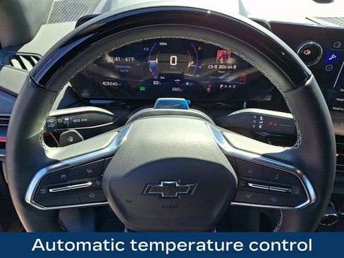 Used 2026 Chevrolet Silverado EV Trail Boss AWD/4WD image 4