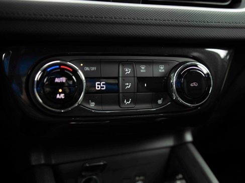 New 2026 Chevrolet TrailBlazer LT w/ Convenience Package AWD/4WD image 18
