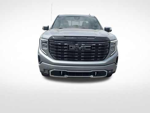 Used 2025 GMC Sierra 1500 Denali Ultimate AWD/4WD image 8