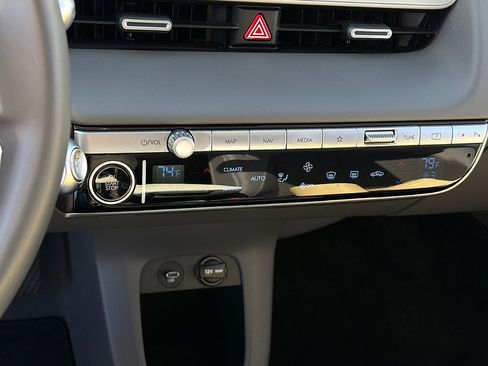 Certified 2023 Hyundai Ioniq 5 SE image 13