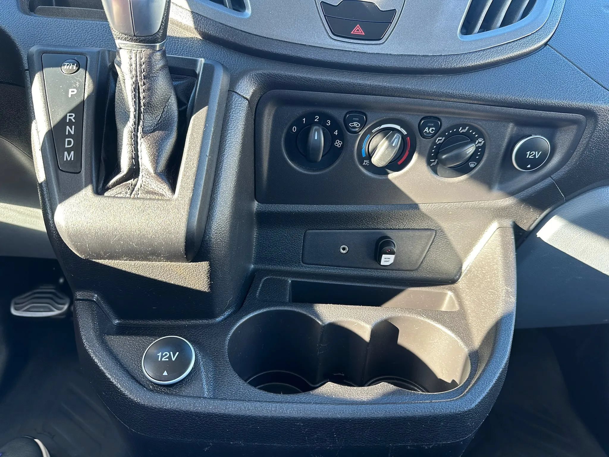Used 2018 Ford Transit 250 138 RWD image 13