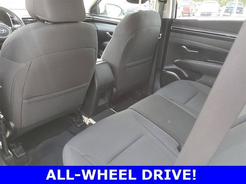 Used 2022 Hyundai Tucson SE image 11