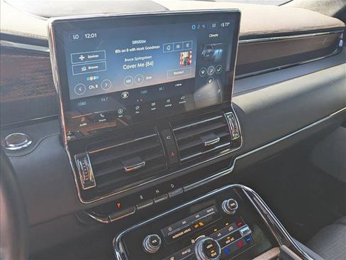 Used 2022 Lincoln Navigator Black Label image 15