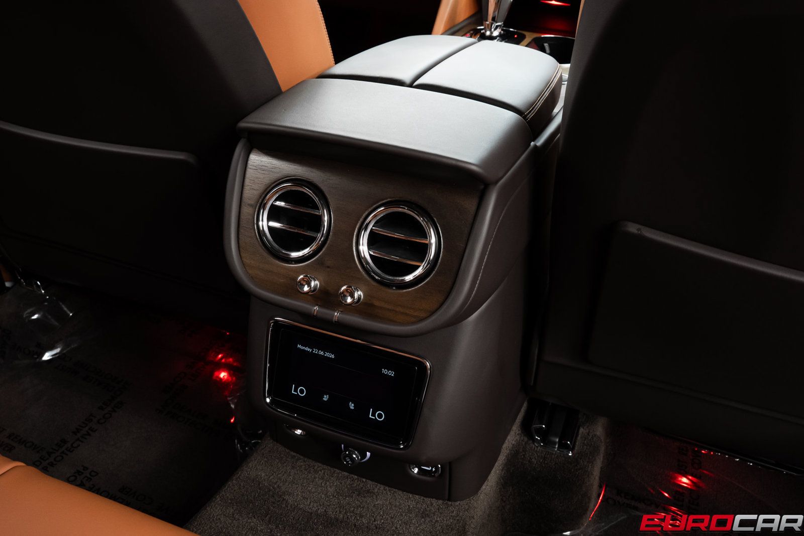 Used 2024 Bentley Bentayga AWD/4WD image 39