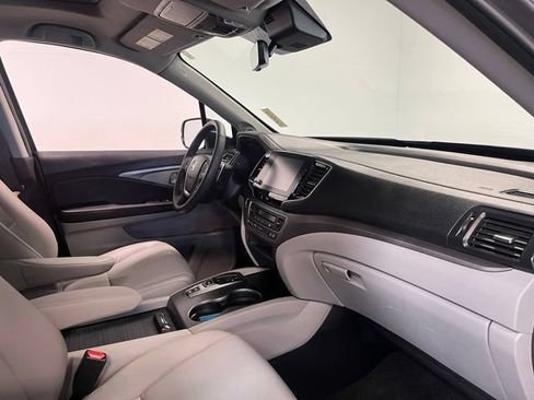 Used 2023 Honda Ridgeline RTL image 11
