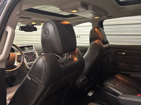 Used 2017 GMC Acadia Limited SLT AWD/4WD image 25