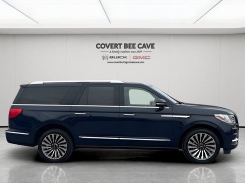 Used 2019 Lincoln Navigator L Reserve image 11