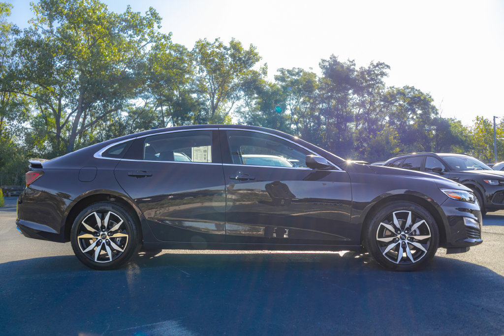 Used 2025 Chevrolet Malibu RS FWD image 11
