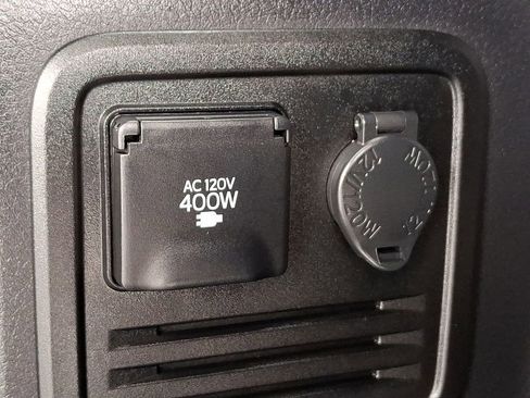 Used 2020 Toyota 4Runner TRD Off-Road Premium image 32