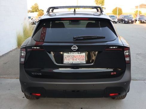 New 2025 Nissan Kicks SR image 5