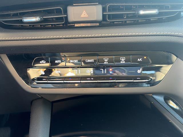 Used 2023 Buick Envision Essence AWD/4WD image 17