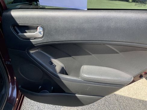 Used 2018 Kia Forte LX w/ LX Popular Package FWD image 15