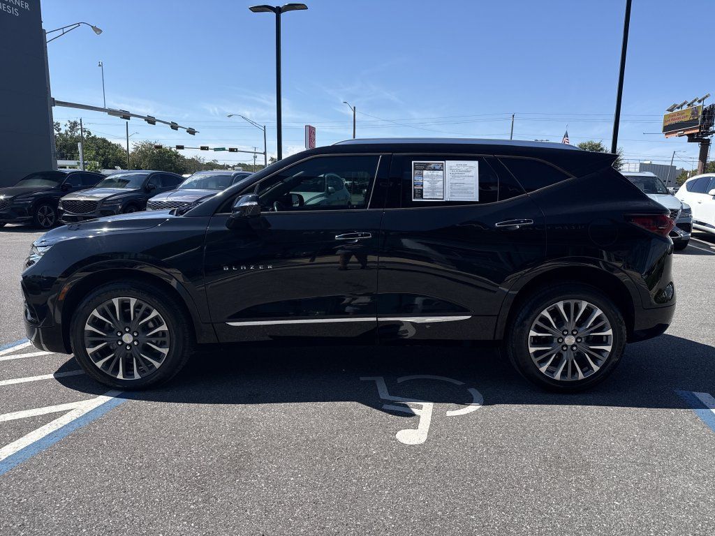 Used 2020 Chevrolet Blazer Premier w/ Driver Confidence II Package FWD image 5