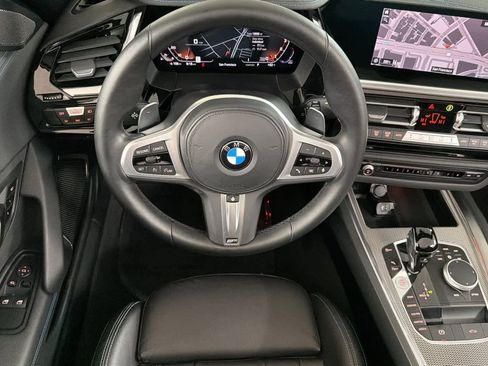 Used 2022 BMW Z4 M40i w/ Premium Package image 16