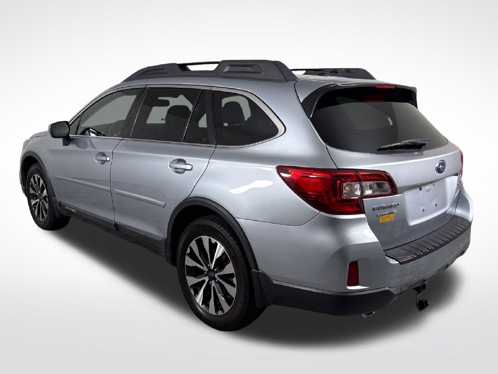 Used 2015 Subaru Outback 3.6R Limited AWD/4WD image 5