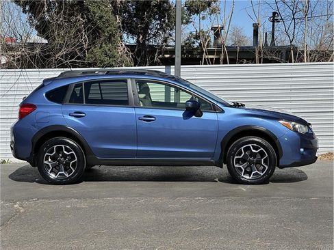 Used 2015 Subaru Crosstrek 2.0i Limited AWD/4WD image 7