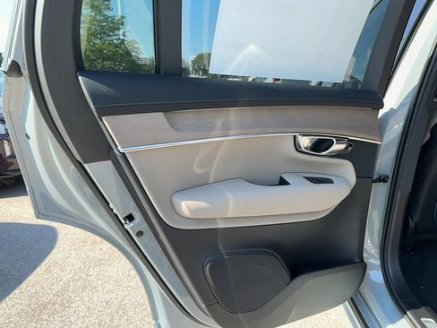 Used 2026 Volvo XC90 B6 Plus w/ Protection Package Premier AWD/4WD image 16