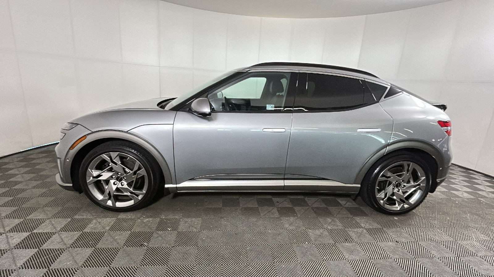 Used 2025 Genesis GV60 Performance AWD/4WD image 7