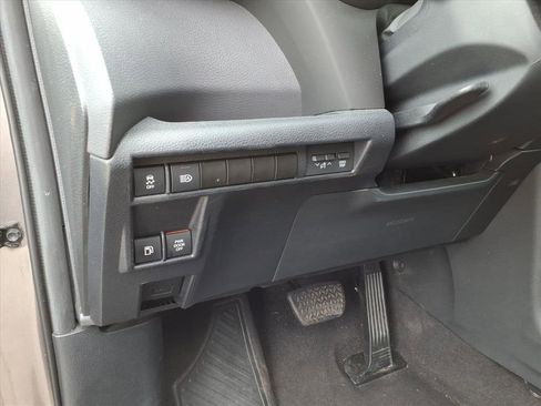 Certified 2022 Toyota Sienna XSE image 17