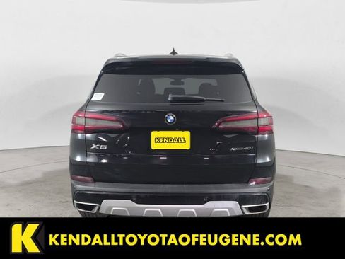 Used 2021 BMW X5 xDrive40i w/ Convenience Package AWD/4WD image 4