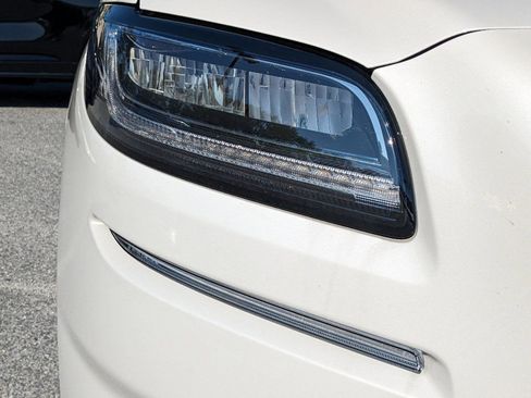 Certified 2023 Lincoln Nautilus Reserve w/ Equipment Group 201A image 11