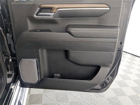 Used 2024 Chevrolet Silverado 1500 High Country image 33