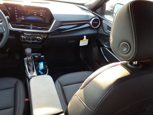 New 2026 Chevrolet Trax RS w/ Sunroof Package image 12