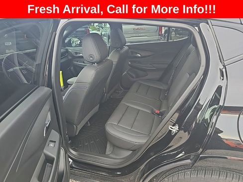 Used 2025 Buick Envista Sport Touring w/ Convenience I Package FWD image 19