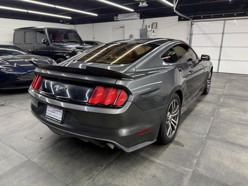 Used 2017 Ford Mustang Premium image 7