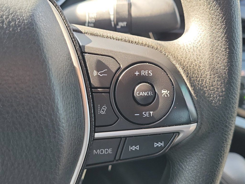 Certified 2024 Toyota Camry LE FWD image 10