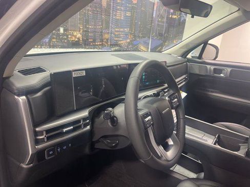 New 2026 Hyundai Santa Fe SEL FWD image 9