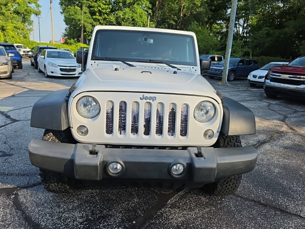 Used 2016 Jeep Wrangler Unlimited Rubicon w/ Dual Top Group AWD/4WD image 2